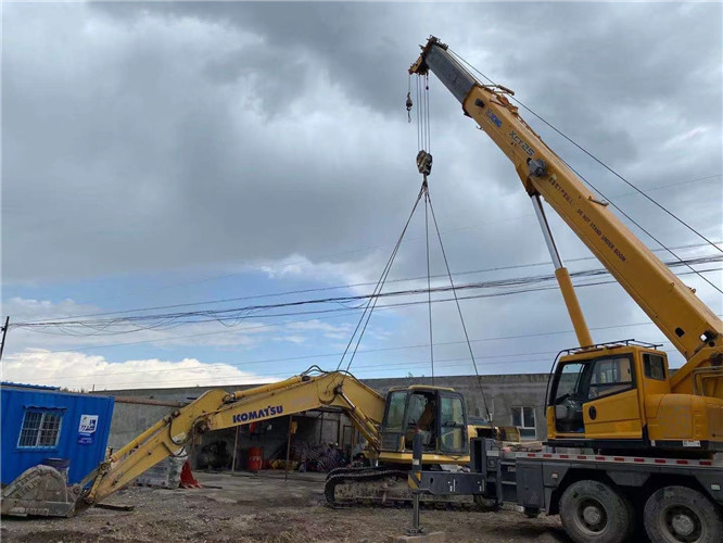 随州市25吨吊车的工作半径是多少？