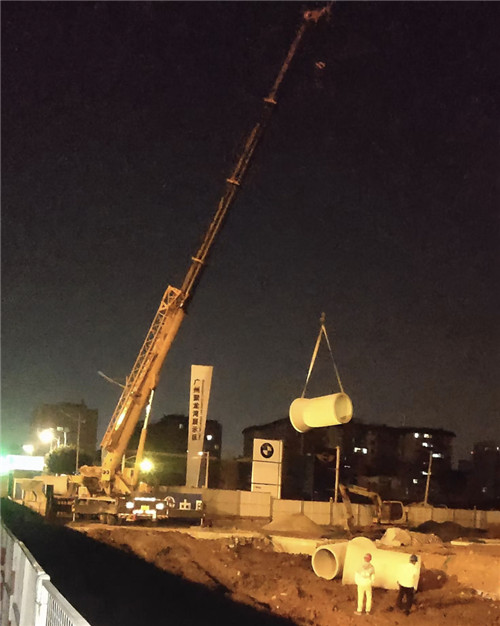 随州市“弯臂矫正”—— 吊车的 “形变补偿” 技术